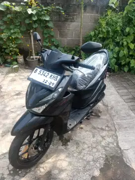 Dijual cepat HONDA BEAT F1 NEW CBS ISS ORIGINAL