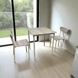 MEJA MAKAN SELMA INFORMA LAMIRA