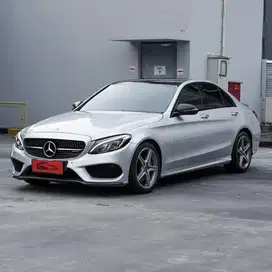 MERCEDEZ BENZ C300 2017 SILVER