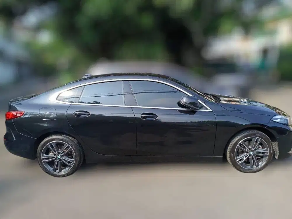 BMW 218i Gran Coupe 1.5 AT