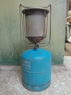 Lampu petromax gas