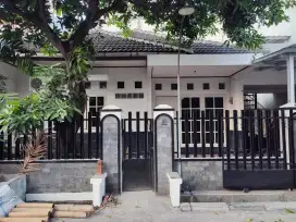 Disewakan Rumah Asri Jatibening