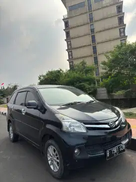 Daihatsu Xenia r delux 2012 mt