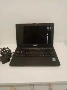 Notebook Asus X200 M