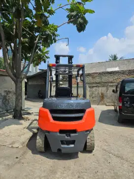 Dijual forklift toyota 3,5 ton