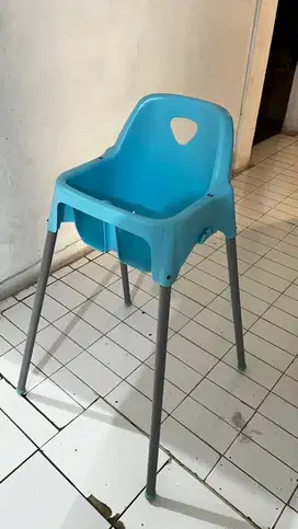 Baby chair atau kursi bayi Informa