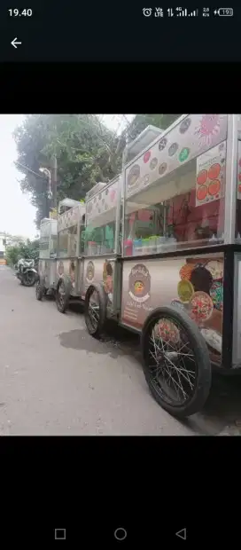 Lowongan kerja Pedagang keliling martabak mini
