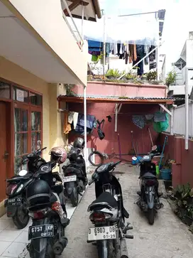 Dijual Turun Hrga Rumah Kost 2Lt Full Terisi 12KT Dkt Kampus Maranatha