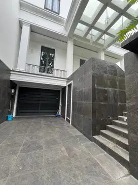 disewakan rumah baru lux di simpruq golf senayan
