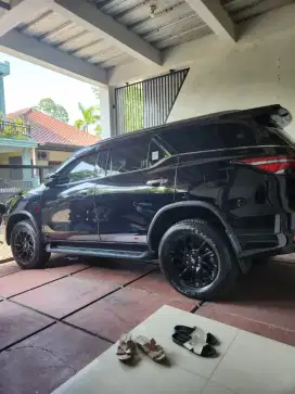 Toyota Fortuner 2023 Diesel