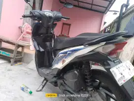 Dijual cepat Honda beat fi warna biru putih 2013
