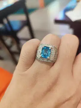 Natural elektrik blue topaz rare