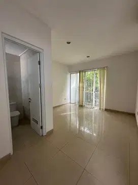 Rumah Green Lake City, lt. 160,,kt,.3 Tangerang