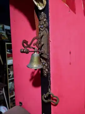 BeLL Pintu jaduL