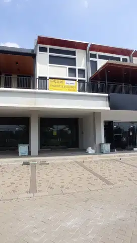 Ruko 2 Lantai Siap Pakai Hadap Danau di Gading Serpong