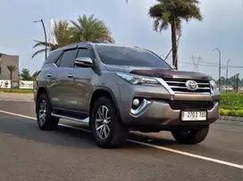 KM Low Mulus Siap Pakai Fortuner VRZ 4x2 Diesel Solar Matic at 2016