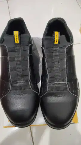 Safety shoes merk krisbow