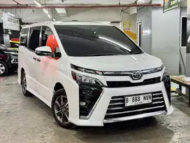 [KM 40rb] Toyota Voxy 2.0 AT 2019 2020 Antik Istimewa full Original