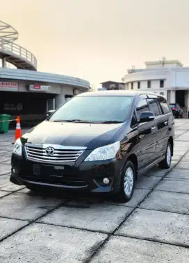 INNOVA V AT BENSIN 2012