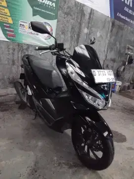 Cash & kredit Honda PCX 2019 Mulus