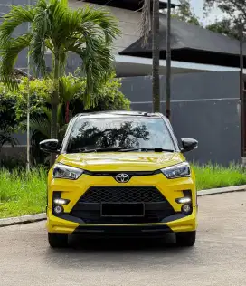 Dijual Mobil Toyota Raize GR AT Kuning 2017