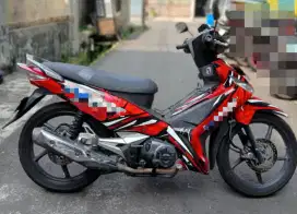 Dijual Cepat Motor Supra Warna Merah