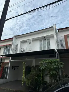 Rumah LB 120 Hadap Utara 10 menit ke Lippo Cimanggis Square J-34468