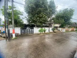 Rumah SHM Luas Hadap Timur 7 Mnt ke Grand Galaxy Park Siap KPR J-33033