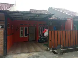 Rumah SHM Hadap Selatan 11 Mnt ke Cibinong City Mall Siap KPR J-34236