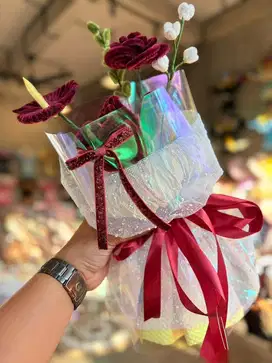 Buket Bucket Bunga Kawat Pipe Flower Kado Hadiah Anniversary Wisuda