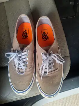 Sepatu vans authentic 44 dx size 43