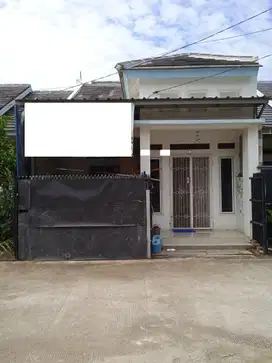 Rumah SHM 11 Menit ke Plaza Metropolitan Bebas Banjir J-32100