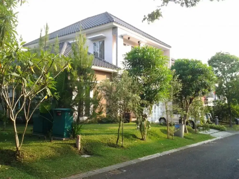 Dijual Rumah The Green BSD Hoek Taman Siap Huni