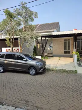 Rumah 10 menit ke Metropolitan Cibubur Siap Huni Dibantu KPR J-18428
