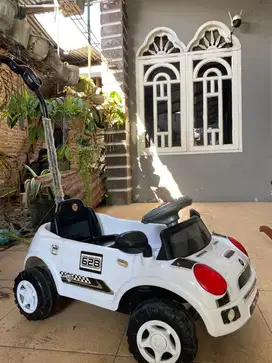 Mobil mobilan anak anak