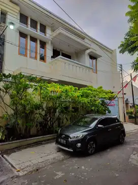 Rumah Bagus 2Lt Strategis Manahan Surakarta