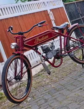 Sepeda motor roundtank flatank modif 80 CC lawas vintage vespa antik