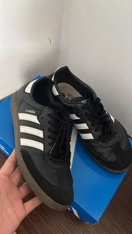 Preloved Adidas Samba OGJ original size 39 1/3