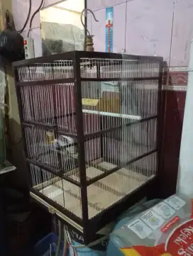Sangkar ringan 90% bagus