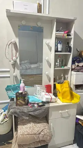 Dijual cepet meja rias