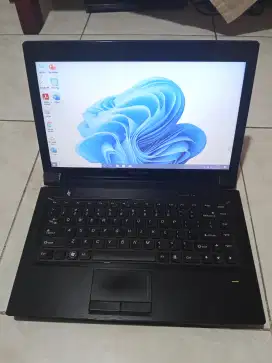 Laptop Lenovo •SSD 128gb •RAM 4gb •Mulus, Tinggal Pakai