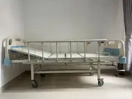 Ranjang rumah sakit 2 engkol