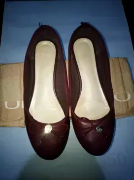 Flatshoes urban.co warna wine red