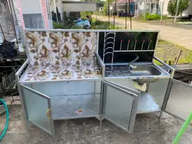 Cuci piring wastafel baru pakai