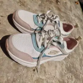 Skechers 1000% Ori