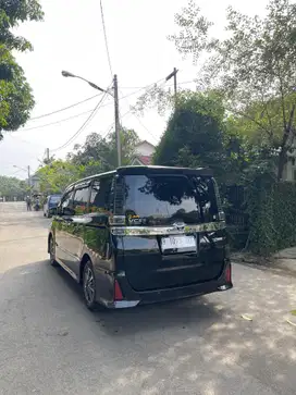 Toyota Voxy 2017 Bensin