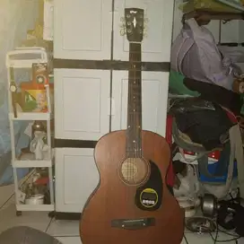 Dijual gitar bekas merk cort.