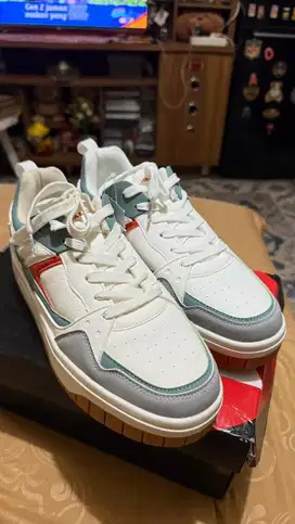 Sepatu Airwalk Size 42