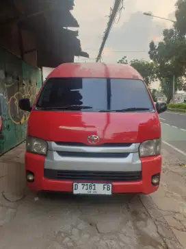 HIACE COMMUTER THN 2019