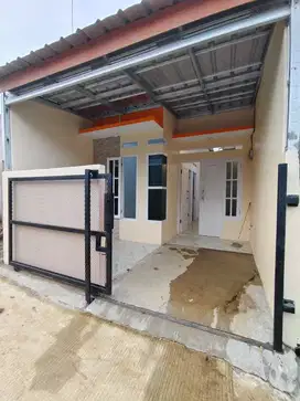DIJUAL RUMAH SIAP HUNI 2 KAMAR SHM AKSES MOBIL HANYA 195 JUTAAN